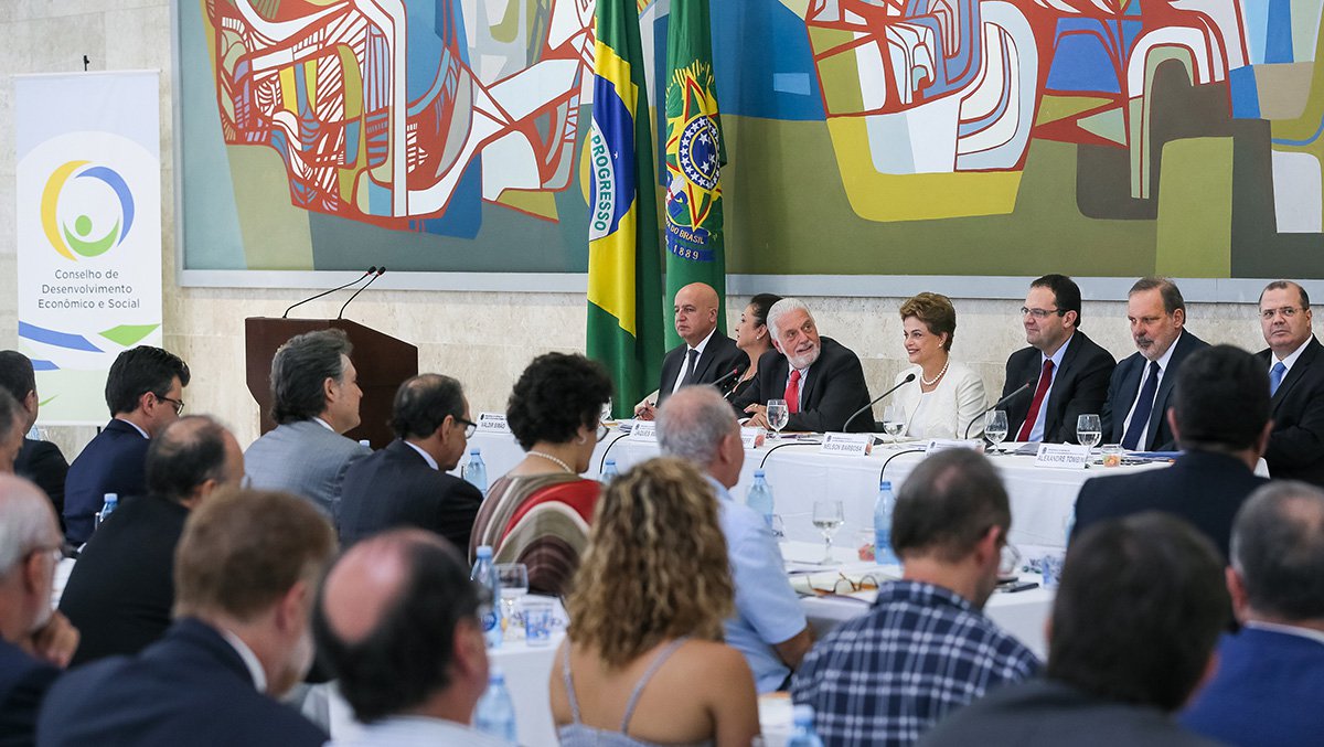 Brasília - DF, 28/01/2016. Presidenta Dilma Rousseff durante 44ª Reunião Ordinária do Pleno do Conselho de Desenvolvimento Econômico e Social-CDES. Foto: Roberto Stuckert Filho/PR (Foto: Ana Pupulin) Brasília - DF, 28/01/2016. Presidenta Dilma Rousseff durante 44ª Reunião Ordinária do Pleno do Conselho de Desenvolvimento Econômico e Social-CDES. Foto: Roberto Stuckert Filho/PR