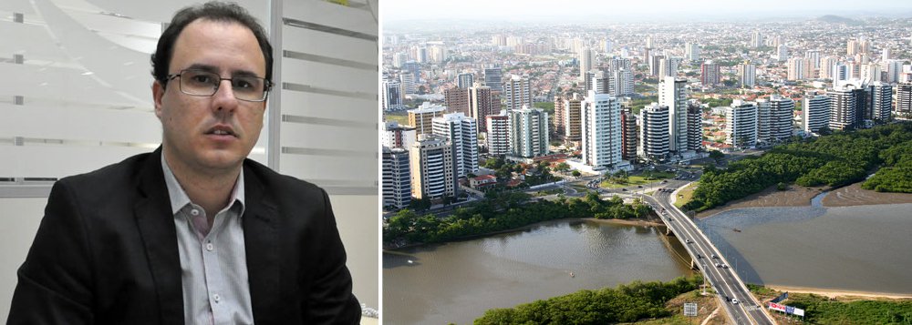Segundo o superintendente de Crédito do banco, Wesley Teixeira Cabral, o Crédito Imobiliário Banese financia até 90% do valor do imóvel, com prazo de pagamento de até 35 anos e uma das melhores taxas do mercado; “Nos últimos oito anos, desde que o Banese reabriu a sua carteira de crédito imobiliário, centenas de pessoas adquiriram seus imóveis com financiamento através da nossa instituição”, afirma; para adquirir o financiamento, o cliente precisa ser correntista do Banese, ter cadastro aprovado pelo banco, ser maior de 18 anos ou emancipado, e comprovar rendimentos suficientes para a concessão do crédito (Foto: Valter Lima) Segundo o superintendente de Crédito do banco, Wesley Teixeira Cabral, o Crédito Imobiliário Banese financia até 90% do valor do imóvel, com prazo de pagamento de até 35 anos e uma das melhores taxas do mercado; “Nos últimos oito anos, desde que o Banese reabriu a sua carteira de crédito imobiliário, centenas de pessoas adquiriram seus imóveis com financiamento através da nossa instituição”, afirma; para adquirir o financiamento, o cliente precisa ser correntista do Banese, ter cadastro aprovado pelo banco, ser maior de 18 anos ou emancipado, e comprovar rendimentos suficientes para a concessão do crédito