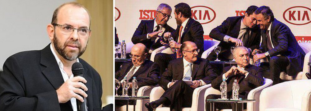 Jornalista Leandro Fortes afirma que a foto que mostra o juiz da Lava Jato, Sérgio Moro, confraternizando com o senador Aécio Neves (PSDB), investigado na Lava Jato, será a representação simbólica "desses dias de caos e desesperança"; "Essa intimidade obscena, protagonizada por essas duas figuras lamentáveis, em um convescote de quinta categoria, é, literalmente, o retrato da república de bananas que nos tornamos" (Foto: Aquiles Lins) Jornalista Leandro Fortes afirma que a foto que mostra o juiz da Lava Jato, Sérgio Moro, confraternizando com o senador Aécio Neves (PSDB), investigado na Lava Jato, será a representação simbólica "desses dias de caos e desesperança"; "Essa intimidade obscena, protagonizada por essas duas figuras lamentáveis, em um convescote de quinta categoria, é, literalmente, o retrato da república de bananas que nos tornamos"