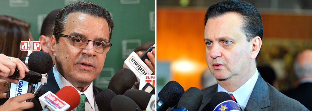 Em um eventual governo de Temer, Gilberto Kassab (PSD) voltará para o Ministério das Cidades, de onde saiu 48 horas antes da votação do impeachment na Câmara dos Deputados; assim como ele, Henrique Alves, que comandava o Turismo, deve voltar e propôs juntar a pasta com o Esporte; o PR, que está à frente dos Transportes desde o primeiro mandato do ex-presidente Lula, também deverá continuar no comando do setor (Foto: Roberta Namour) Em um eventual governo de Temer, Gilberto Kassab (PSD) voltará para o Ministério das Cidades, de onde saiu 48 horas antes da votação do impeachment na Câmara dos Deputados; assim como ele, Henrique Alves, que comandava o Turismo, deve voltar e propôs juntar a pasta com o Esporte; o PR, que está à frente dos Transportes desde o primeiro mandato do ex-presidente Lula, também deverá continuar no comando do setor