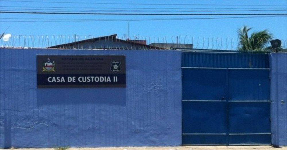 Uma fiscalização realizada por funcionários da vigilância Sanitária encontrou, em 72 itens, apenas um – o de controle de pragas – estava em conformidade com as regras sanitárias e de higiene; três inspetorias da Vigilância participaram da ação: Saúde, Ecologia Humana e Alimentos (Foto: Voney Malta) Uma fiscalização realizada por funcionários da vigilância Sanitária encontrou, em 72 itens, apenas um – o de controle de pragas – estava em conformidade com as regras sanitárias e de higiene; três inspetorias da Vigilância participaram da ação: Saúde, Ecologia Humana e Alimentos