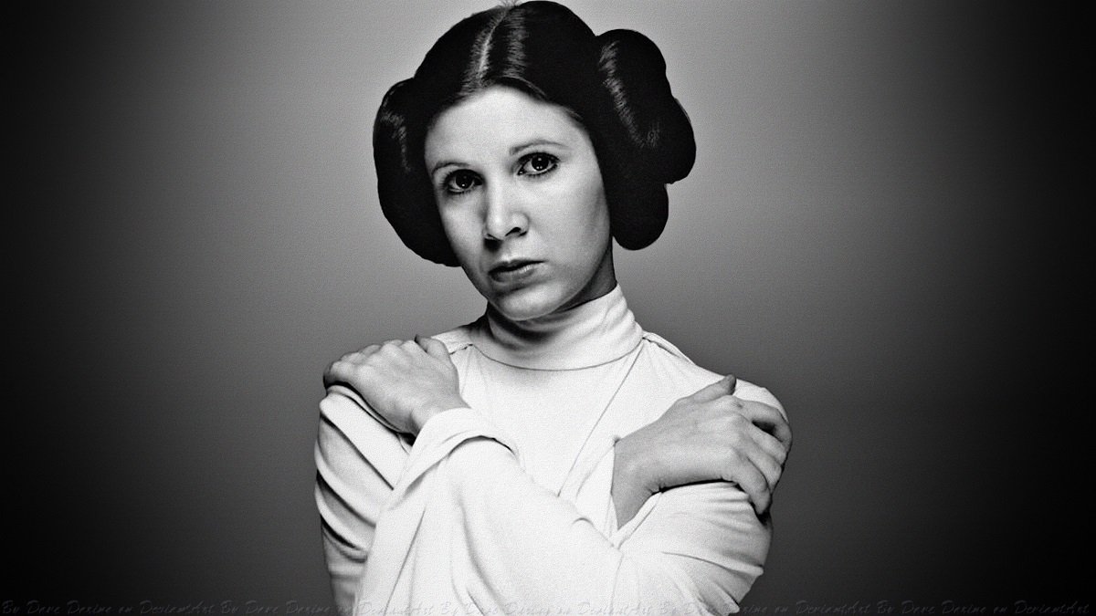 O jornalista da Globo News, Jorge Pontual, após as inúmeras críticas, finalmente desculpou-se, no Twitter, pela piada de mau gosto sobre a morte da atriz Carrie Fisher, a princesa Leia de Stars Wars. "Peço desculpas a quem se ofendeu por meu comentário de ontem sobre Carrie Fisher. Não foi minha intenção ofender nem desrespeita-la. Lamento". Ontem ao comentar a morte da atriz, o jornalista disse: "Muitas pessoas dizendo o quanto amavam Carrie Fisher, muitas celebridades comentando sobre esta perda, mas a reação mais emocional foi de Chewbacca, o chara de Star Wars" e imitou os rugidos do personagem Chewbacca (Foto: Fatima 247) O jornalista da Globo News, Jorge Pontual, após as inúmeras críticas, finalmente desculpou-se, no Twitter, pela piada de mau gosto sobre a morte da atriz Carrie Fisher, a princesa Leia de Stars Wars. "Peço desculpas a quem se ofendeu por meu comentário de ontem sobre Carrie Fisher. Não foi minha intenção ofender nem desrespeita-la. Lamento". Ontem ao comentar a morte da atriz, o jornalista disse: "Muitas pessoas dizendo o quanto amavam Carrie Fisher, muitas celebridades comentando sobre esta perda, mas a reação mais emocional foi de Chewbacca, o chara de Star Wars" e imitou os rugidos do personagem Chewbacca