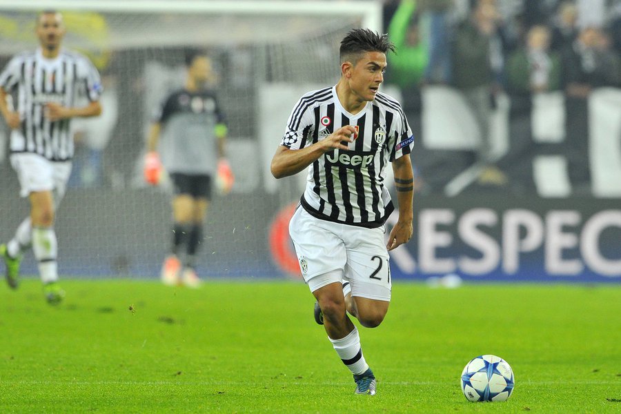 Mostrando os mesmos problemas vistos no Campeonato Italiano, a Velha Senhora voltou a apresentar deficiências ofensivas e foi pouco envolvente, ainda com dificuldades para superar as saídas de Carlos Tevez, Andrea Pirlo e Arturo Vidal.
(Foto: Luis Mauro Queiroz) Mostrando os mesmos problemas vistos no Campeonato Italiano, a Velha Senhora voltou a apresentar deficiências ofensivas e foi pouco envolvente, ainda com dificuldades para superar as saídas de Carlos Tevez, Andrea Pirlo e Arturo Vidal.