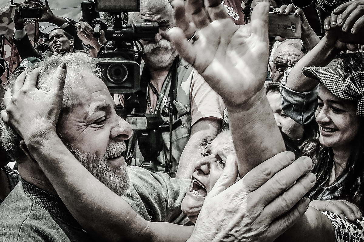 São Bernardo do Campo- SP- Brasil- 02/10/2016- Ex-presidente Lula, durante votação no primeiro turno das eleições municipais 2016, na Escola João Firmino Correia de Araújo. Foto: Ricardo Stuckert/ Instituto Lula (Foto: Chico Vigilante) São Bernardo do Campo- SP- Brasil- 02/10/2016- Ex-presidente Lula, durante votação no primeiro turno das eleições municipais 2016, na Escola João Firmino Correia de Araújo. Foto: Ricardo Stuckert/ Instituto Lula