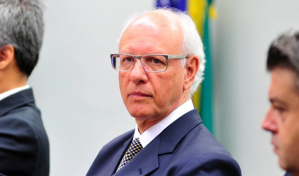 Gerson de Mello Almada foi condenado pelos crimes de corrupção, lavagem de dinheiro e organização criminosa; ele é acusado de pagar R$ 15 milhões em propina à Petrobras, "um valor expressivo", observou, na sentença, o juiz Sérgio Moro, responsável pelos processos da Lava Jato (Foto: Aline Lima) Gerson de Mello Almada foi condenado pelos crimes de corrupção, lavagem de dinheiro e organização criminosa; ele é acusado de pagar R$ 15 milhões em propina à Petrobras, "um valor expressivo", observou, na sentença, o juiz Sérgio Moro, responsável pelos processos da Lava Jato