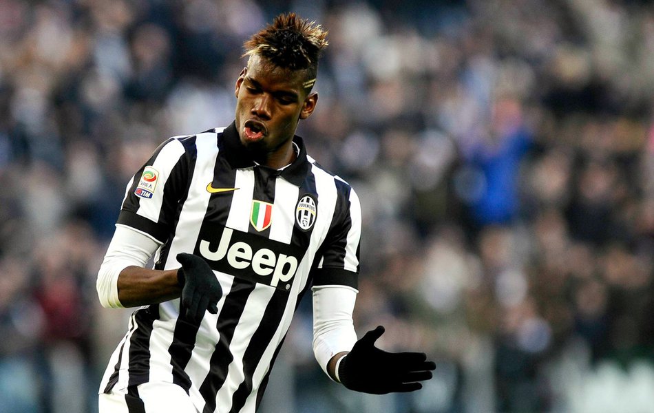 Enquanto o volante francês Paul Pogba defendia a Juventus em um difícil duelo fora de casa com a Inter de Milão no último domingo (18), ladrões invadiram sua casa em Turim e roubaram joias, um relógio Rolex, calçados e roupas (Foto: Luis Mauro Queiroz) Enquanto o volante francês Paul Pogba defendia a Juventus em um difícil duelo fora de casa com a Inter de Milão no último domingo (18), ladrões invadiram sua casa em Turim e roubaram joias, um relógio Rolex, calçados e roupas