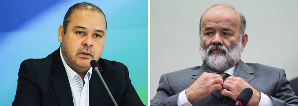 Presidente da Central Única dos Trabalhadores, Vagner Freitas criticou a sentença do juiz Sérgio Moro que condenou o ex-tesoureiro do PT João Vaccari Neto a 15 de prisão no âmbito da operação Lava Jato; para ele, Vaccari foi condenado sem provas; "A condenação do Vaccari pelo recebimento de valores, todos legais, suscita então uma campanha no Brasil pela condenação de todos os tesoureiros de todos os partidos e de todos os coordenadores de campanhas políticas que receberam recursos privados", afirmou; advogado de Vaccari, Luiz Flávio D'Urso, diz que a sentença desconsidera depoimentos de delatores que isentam o ex-tesoureiro do PT dos crimes (Foto: Aquiles Lins) Presidente da Central Única dos Trabalhadores, Vagner Freitas criticou a sentença do juiz Sérgio Moro que condenou o ex-tesoureiro do PT João Vaccari Neto a 15 de prisão no âmbito da operação Lava Jato; para ele, Vaccari foi condenado sem provas; "A condenação do Vaccari pelo recebimento de valores, todos legais, suscita então uma campanha no Brasil pela condenação de todos os tesoureiros de todos os partidos e de todos os coordenadores de campanhas políticas que receberam recursos privados", afirmou; advogado de Vaccari, Luiz Flávio D'Urso, diz que a sentença desconsidera depoimentos de delatores que isentam o ex-tesoureiro do PT dos crimes