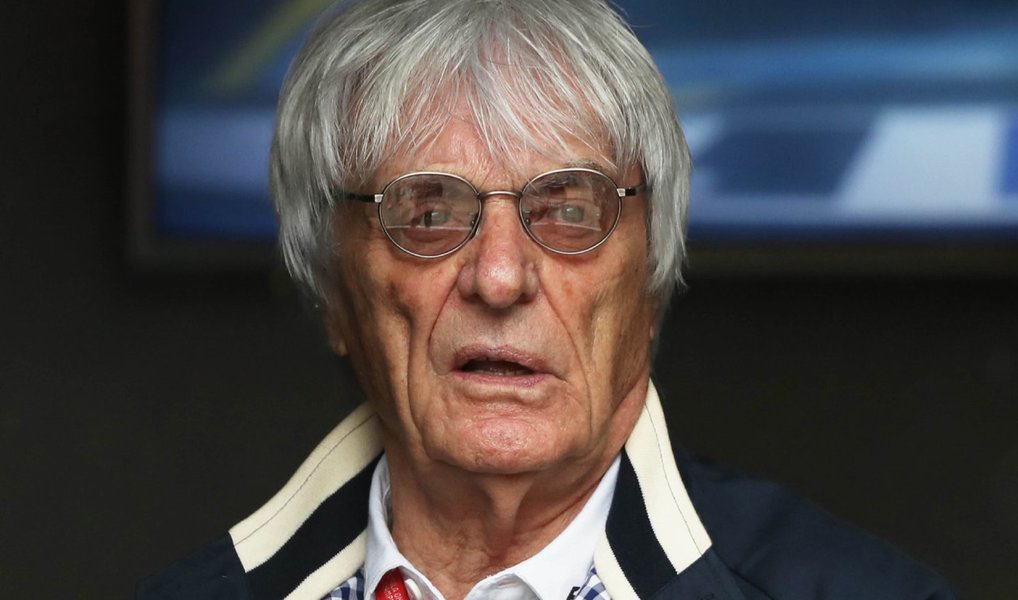 A sogra do chefe comercial da Fórmula 1, Bernie Ecclestone, foi sequestrada em São Paulo e criminosos estão pedindo 120 milhões de reais em resgate, de acordo com reportagens; Aparecida Shunck, mãe da mulher de Ecclestone, Fabiana Flosi, foi levada na noite de sexta-feira; segundo o site de notícias G1, os criminosos estão mantendo contato com a família (Foto: Gisele Federicce) A sogra do chefe comercial da Fórmula 1, Bernie Ecclestone, foi sequestrada em São Paulo e criminosos estão pedindo 120 milhões de reais em resgate, de acordo com reportagens; Aparecida Shunck, mãe da mulher de Ecclestone, Fabiana Flosi, foi levada na noite de sexta-feira; segundo o site de notícias G1, os criminosos estão mantendo contato com a família