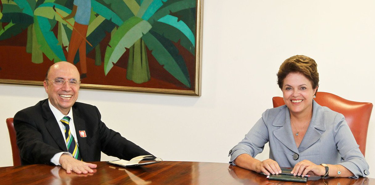"Dilma teve pelo menos quatro oportunidades de tê-lo a seu lado, o que evitaria boa parte dos seus problemas atuais", diz Leonardo Attuch, editor do 247; "Mais do que simplesmente ouvir os conselhos do ex-presidente, era preciso atentar para os resultados de Meirelles no Banco Central. Sua primeira medida foi acabar com a emissão de títulos cambiais, o que reduziu a especulação e abriu espaço para a política de acumulação de reservas – hoje em US$ 375 bilhões. A inflação sob controle também criou um ambiente de previsibilidade que fez com que o Brasil vivesse o maior ciclo de crédito de sua história. O resultado foi a valorização dos ativos brasileiros e a obtenção do grau de investimento" (Foto: Leonardo Attuch) "Dilma teve pelo menos quatro oportunidades de tê-lo a seu lado, o que evitaria boa parte dos seus problemas atuais", diz Leonardo Attuch, editor do 247; "Mais do que simplesmente ouvir os conselhos do ex-presidente, era preciso atentar para os resultados de Meirelles no Banco Central. Sua primeira medida foi acabar com a emissão de títulos cambiais, o que reduziu a especulação e abriu espaço para a política de acumulação de reservas – hoje em US$ 375 bilhões. A inflação sob controle também criou um ambiente de previsibilidade que fez com que o Brasil vivesse o maior ciclo de crédito de sua história. O resultado foi a valorização dos ativos brasileiros e a obtenção do grau de investimento"