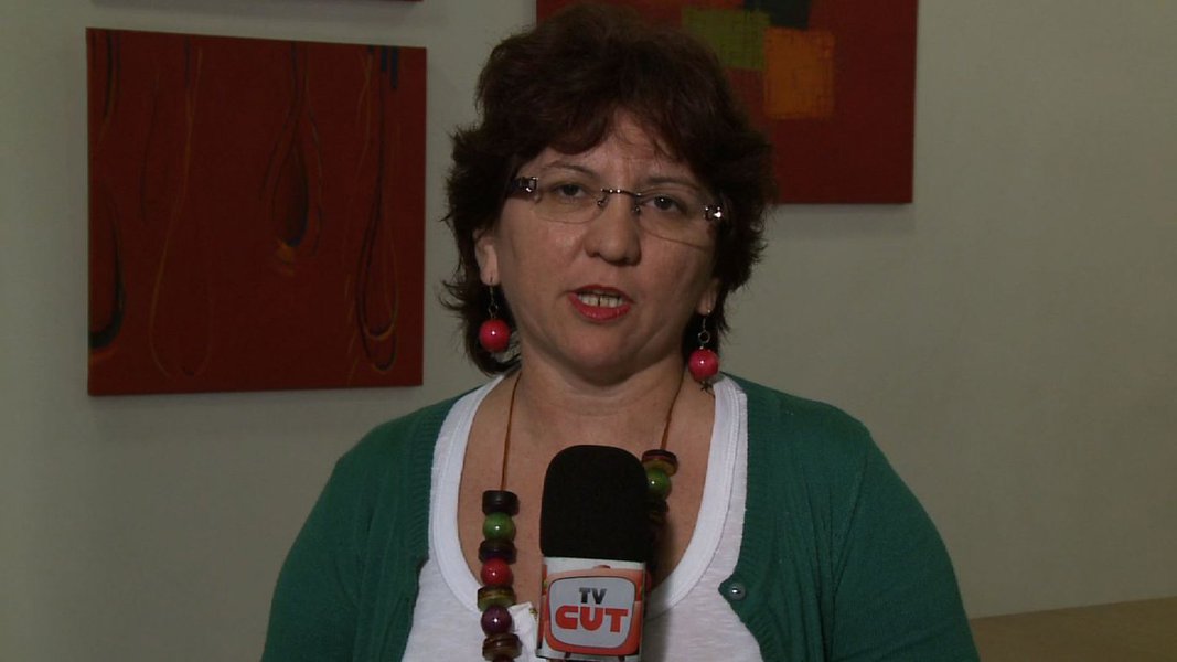 A secretária nacional de Relações de Trabalho da Central Única dos Trabalhadores (CUT), Graça Costa, participou de encontro com sindicalistas gaúchos, em Porto Alegre e deu entrevista ao portal Sul 21 alertando sobre os riscos que estão correndo os direitos dos trabalhadores com a tentativa de golpe em curso no Brasil (Foto: Fatima 247) A secretária nacional de Relações de Trabalho da Central Única dos Trabalhadores (CUT), Graça Costa, participou de encontro com sindicalistas gaúchos, em Porto Alegre e deu entrevista ao portal Sul 21 alertando sobre os riscos que estão correndo os direitos dos trabalhadores com a tentativa de golpe em curso no Brasil