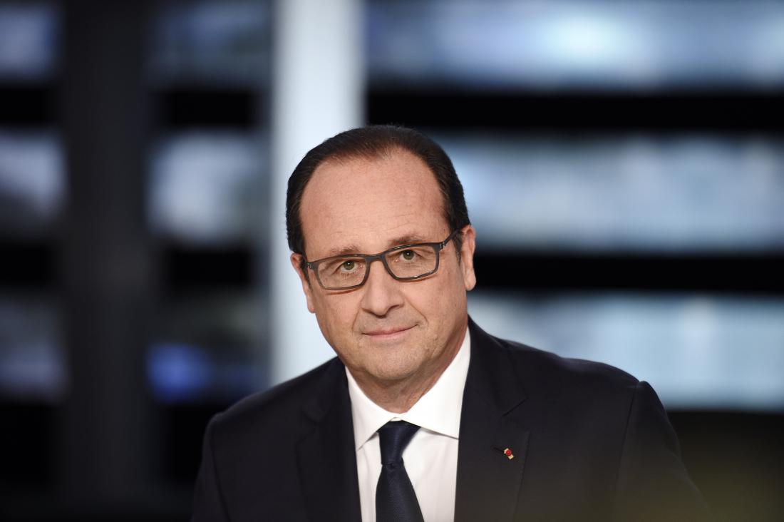 O presidente da França, François Hollande, afirmou que a rede de jihadistas responsável pelos ataques em Paris, e em Bruxelas, capital da Bélgica, está "em processo de ser destruída", mas disse que ainda há uma ameaça elevada; "Temos alguns resultados na procura dos terroristas e, tanto em Bruxelas como em Paris, tem havido uma série de detenções e sabemos que há outras redes", disse; a polícia francesa prendeu Reda Kriket, de 34 anos, em Paris, acusado de planejar um ataque, em estado bastante avançado, e de ter ligações a Abdelhamid Abaaoud, suspeito de ser o mandante dos ataques de 13 de novembro, na capital francesa (Foto: Leonardo Lucena) O presidente da França, François Hollande, afirmou que a rede de jihadistas responsável pelos ataques em Paris, e em Bruxelas, capital da Bélgica, está "em processo de ser destruída", mas disse que ainda há uma ameaça elevada; "Temos alguns resultados na procura dos terroristas e, tanto em Bruxelas como em Paris, tem havido uma série de detenções e sabemos que há outras redes", disse; a polícia francesa prendeu Reda Kriket, de 34 anos, em Paris, acusado de planejar um ataque, em estado bastante avançado, e de ter ligações a Abdelhamid Abaaoud, suspeito de ser o mandante dos ataques de 13 de novembro, na capital francesa