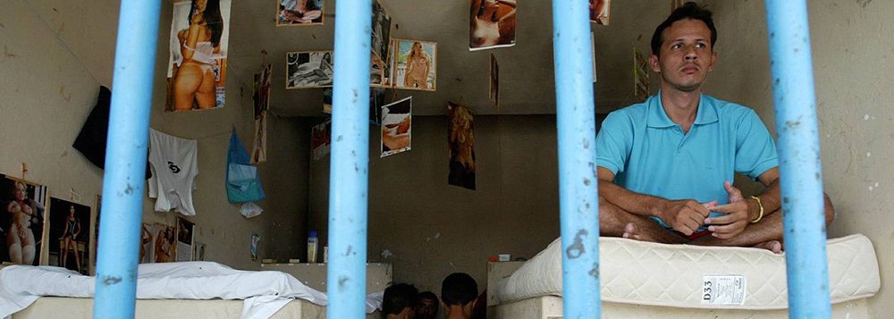 erca de 44% das pessoas encarceradas no Rio são presos provisórios, o equivalente a 22 mil detentos, esperando julgamento nos presídios do estado; os dados fazem parte do relatório "Quando a liberdade é exceção: A situação das pessoas presas sem condenação no Rio de Janeiro", produzido pela Organização Não Governamental Justiça Global e pelo Mecanismo Estadual de Prevenção e Combate à Tortura do Estado do Rio de Janeiro (MEPCT/RJ), vinculado à Assembleia Legislativa (Alerj); a média nacional é de aproximadamente 41% (Foto: Leonardo Lucena) erca de 44% das pessoas encarceradas no Rio são presos provisórios, o equivalente a 22 mil detentos, esperando julgamento nos presídios do estado; os dados fazem parte do relatório "Quando a liberdade é exceção: A situação das pessoas presas sem condenação no Rio de Janeiro", produzido pela Organização Não Governamental Justiça Global e pelo Mecanismo Estadual de Prevenção e Combate à Tortura do Estado do Rio de Janeiro (MEPCT/RJ), vinculado à Assembleia Legislativa (Alerj); a média nacional é de aproximadamente 41%