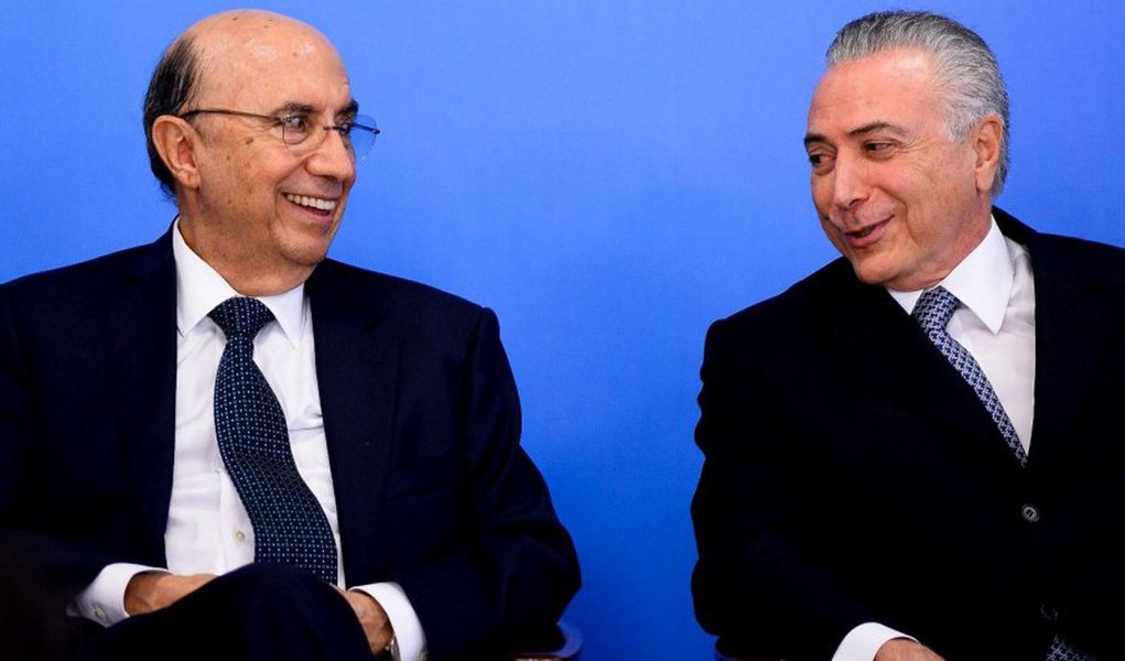 Segundo a colunista Mônica Bergamo, apesar do recuo na quarta (27) do ministro da Fazenda, Henrique Meirelles, sobre a alteração na lei de repatriação de recursos, Michel Temer sinalizou que apoia a mudança, que tem também respaldo no Congresso; um integrante da equipe do procurador-geral da República, Rodrigo Janot, afirma que o MP "já não está feliz" com a lei hoje em vigor e considera a flexibilização como abusiva (Foto: Roberta Namour) Segundo a colunista Mônica Bergamo, apesar do recuo na quarta (27) do ministro da Fazenda, Henrique Meirelles, sobre a alteração na lei de repatriação de recursos, Michel Temer sinalizou que apoia a mudança, que tem também respaldo no Congresso; um integrante da equipe do procurador-geral da República, Rodrigo Janot, afirma que o MP "já não está feliz" com a lei hoje em vigor e considera a flexibilização como abusiva