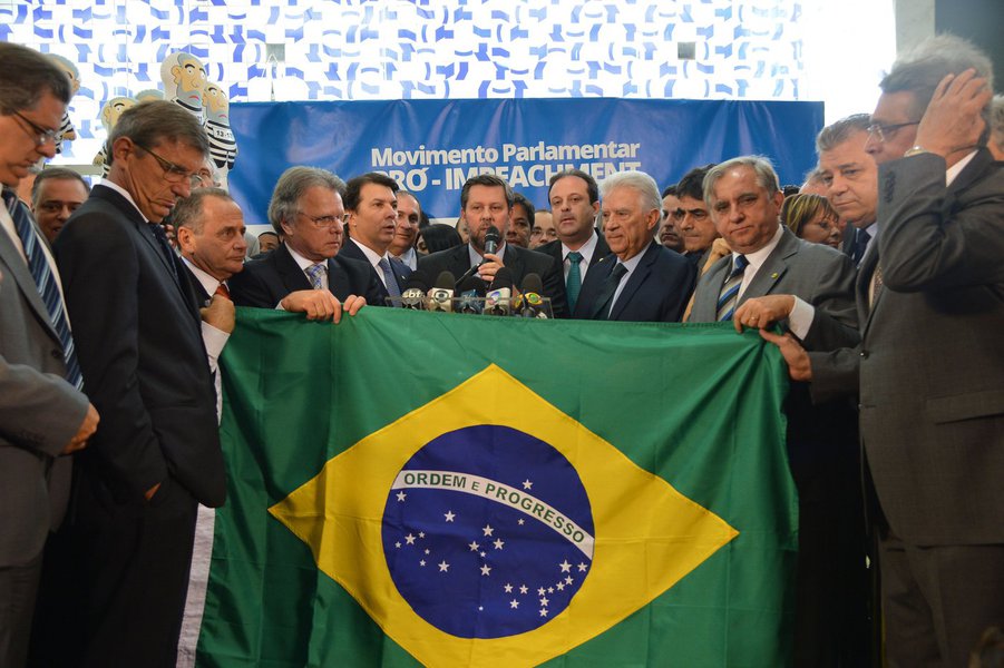 Parlamentares que formaram frente pelo impeachment da presidente Dilma destacam-se por histórico histriônico, denúncias de corrupção, busca por holofotes, trapalhadas midiáticas e votos contra os trabalhadores, diz Hylda Cavalcanti, da Rede Brasil Atual (Foto: Leonardo Attuch) Parlamentares que formaram frente pelo impeachment da presidente Dilma destacam-se por histórico histriônico, denúncias de corrupção, busca por holofotes, trapalhadas midiáticas e votos contra os trabalhadores, diz Hylda Cavalcanti, da Rede Brasil Atual
