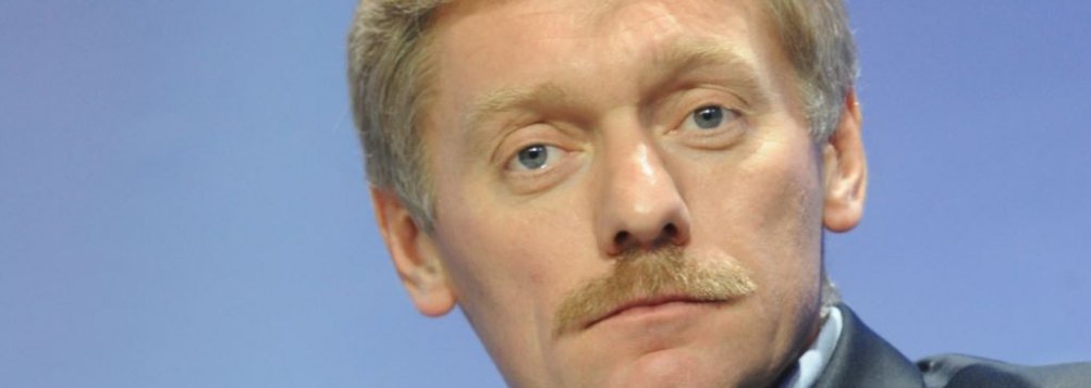 O porta-voz do presidente da Rússia, Dmitri Peskov, comentou a publicação do jornal The Guardian sobre os supostos vínculos com o governo russo dos torcedores envolvidos em brigas na França; “É mais um exemplo de até que ponto alguns indivíduos chegam em sua russofobia”, disse Peskov
(Foto: Leonardo Lucena) O porta-voz do presidente da Rússia, Dmitri Peskov, comentou a publicação do jornal The Guardian sobre os supostos vínculos com o governo russo dos torcedores envolvidos em brigas na França; “É mais um exemplo de até que ponto alguns indivíduos chegam em sua russofobia”, disse Peskov