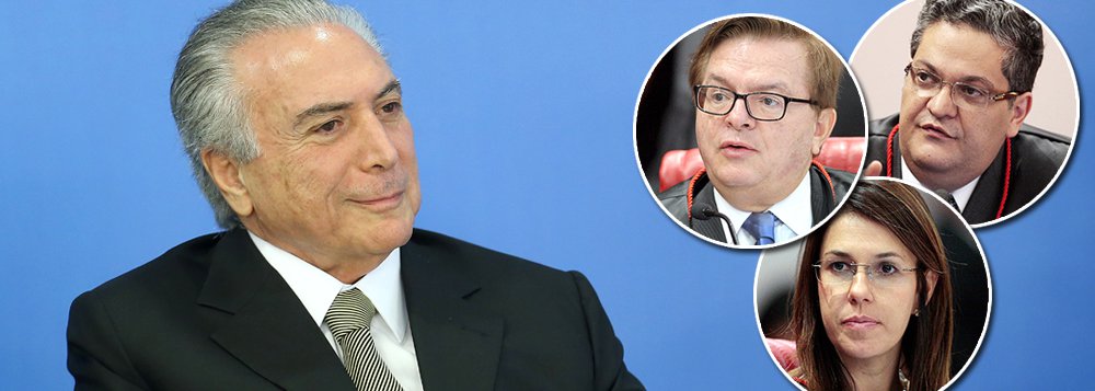 Voto do ministro relator da ação que pode culminar na cassação de Michel Temer e tirá-lo da presidência, ministro Herman Benjamin, é contra a separação das contas de campanha que elegeu Temer e Dilma Rousseff em 2014, o que prejudica o peemedebista; objetivo da defesa do peemedebista, portanto, é protelar ao máximo o julgamento no TSE até que o governo tenha maioria em plenário; isso porque os mandatos de dois ministros cujos votos são considerados imprevisíveis, Henrique Neves e Luciana Lóssio, terminam no primeiro semestre de 2017; a expectativa da defesa é que eles sejam substituídos por juízes mais favoráveis à separação das contas, livrando Temer da cassação (Foto: Gisele Federicce) Voto do ministro relator da ação que pode culminar na cassação de Michel Temer e tirá-lo da presidência, ministro Herman Benjamin, é contra a separação das contas de campanha que elegeu Temer e Dilma Rousseff em 2014, o que prejudica o peemedebista; objetivo da defesa do peemedebista, portanto, é protelar ao máximo o julgamento no TSE até que o governo tenha maioria em plenário; isso porque os mandatos de dois ministros cujos votos são considerados imprevisíveis, Henrique Neves e Luciana Lóssio, terminam no primeiro semestre de 2017; a expectativa da defesa é que eles sejam substituídos por juízes mais favoráveis à separação das contas, livrando Temer da cassação