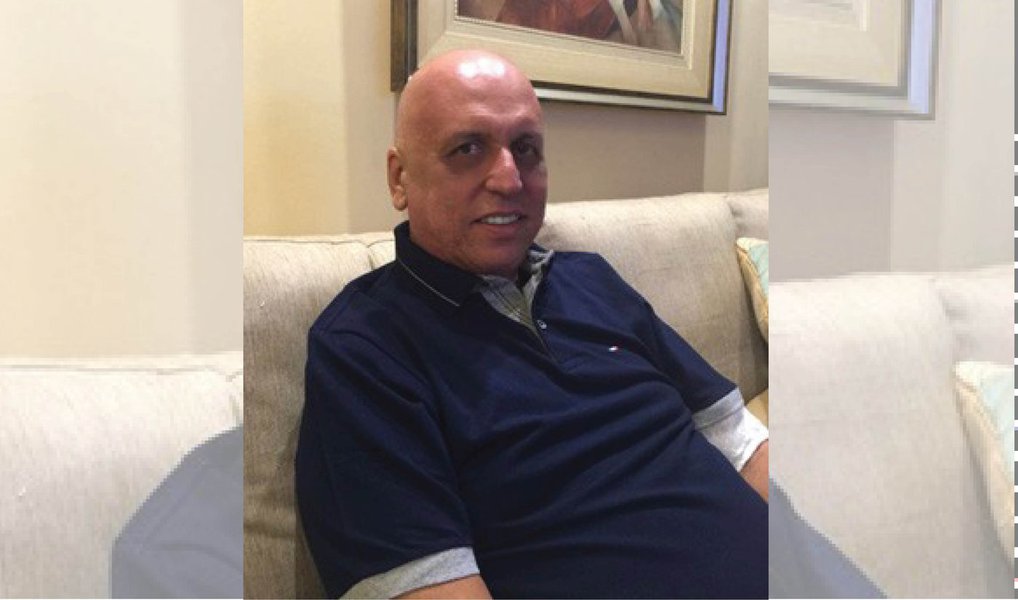 O governador licenciado do Rio de Janeiro, Luiz Fernando Pezão, terminou o segundo ciclo de quimioterapia, em sua luta contra um câncer; segundo médicos da equipe do Centro de Tratamento Oncológico, do oncologista Daniel Tabak, o tratamento ocorreu "com sucesso, sem qualquer intercorrência significativa"; Pezão está em "bom estado geral" e foi verificada "ótima tolerância ao tratamento", segundo os médicos (Foto: Leonardo Lucena) O governador licenciado do Rio de Janeiro, Luiz Fernando Pezão, terminou o segundo ciclo de quimioterapia, em sua luta contra um câncer; segundo médicos da equipe do Centro de Tratamento Oncológico, do oncologista Daniel Tabak, o tratamento ocorreu "com sucesso, sem qualquer intercorrência significativa"; Pezão está em "bom estado geral" e foi verificada "ótima tolerância ao tratamento", segundo os médicos