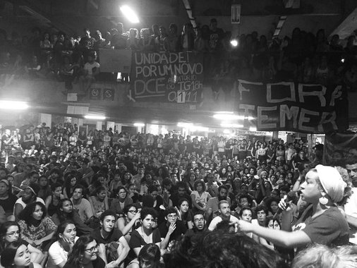 Mais de mil escolas seguem ocupadas em protesto contra a PEC da Morte, a 241, que impõe cortes de verbas nas áreas sociais, na saúde e na educação, e também contra a Medida Provisória que reforma drasticamente o ensino médio sem discussão prévia (Foto: Luciana Oliveira) Mais de mil escolas seguem ocupadas em protesto contra a PEC da Morte, a 241, que impõe cortes de verbas nas áreas sociais, na saúde e na educação, e também contra a Medida Provisória que reforma drasticamente o ensino médio sem discussão prévia