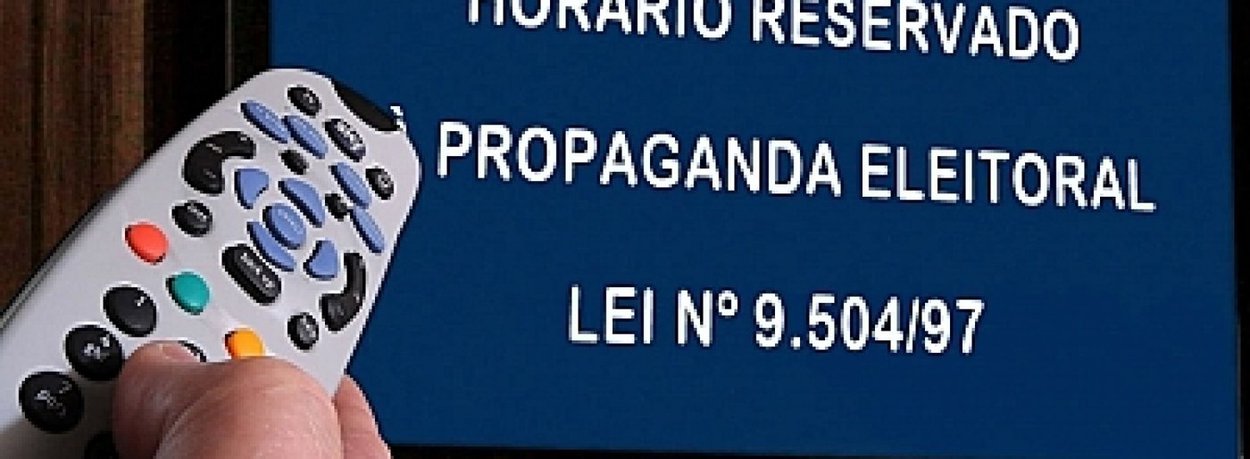 A reunião será nesta quarta-feira, 27/7, às 9 horas, no auditório do Fórum Eleitoral Péricles Ribeiro, na Praia de Iracema. O objetivo da reunião é esclarecer duvidas sobre as novas regras da propaganda eleitoral, a partir da minirreforma eleitoral (Foto: Fatima 247) A reunião será nesta quarta-feira, 27/7, às 9 horas, no auditório do Fórum Eleitoral Péricles Ribeiro, na Praia de Iracema. O objetivo da reunião é esclarecer duvidas sobre as novas regras da propaganda eleitoral, a partir da minirreforma eleitoral
