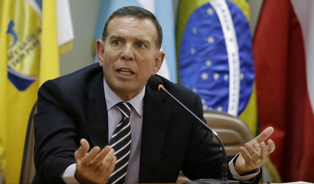 O paraguaio Juan Angel Napout foi preso em Zurique, sede da Fifa, na semana passada em cumprimento a um mandado de prisão dos Estados Unidos, acusado de receber subornos de milhões de dólares ligados à venda de direitos de marketing de torneios de futebol na América Latina (Foto: Leonardo Attuch) O paraguaio Juan Angel Napout foi preso em Zurique, sede da Fifa, na semana passada em cumprimento a um mandado de prisão dos Estados Unidos, acusado de receber subornos de milhões de dólares ligados à venda de direitos de marketing de torneios de futebol na América Latina