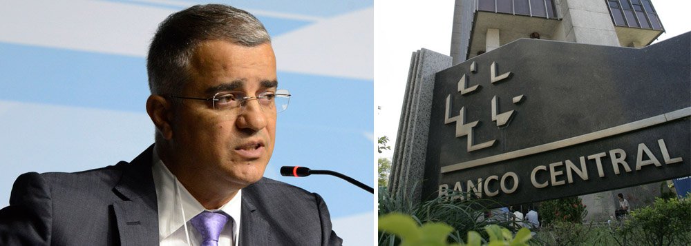 "Foi ruim a forma como ela foi tomada, com erros de comunicação do presidente da instituição, Alexandre Tombini", comenta o jornalista; "Mas foi a melhor decisão para o país neste momento, apesar da forte reação negativa que deverá vir de parte significativa do mercado", complementa; o Copom, do Banco Central, decidiu manter ontem a taxa Selic em 14,25% ao ano (Foto: Gisele Federicce) "Foi ruim a forma como ela foi tomada, com erros de comunicação do presidente da instituição, Alexandre Tombini", comenta o jornalista; "Mas foi a melhor decisão para o país neste momento, apesar da forte reação negativa que deverá vir de parte significativa do mercado", complementa; o Copom, do Banco Central, decidiu manter ontem a taxa Selic em 14,25% ao ano