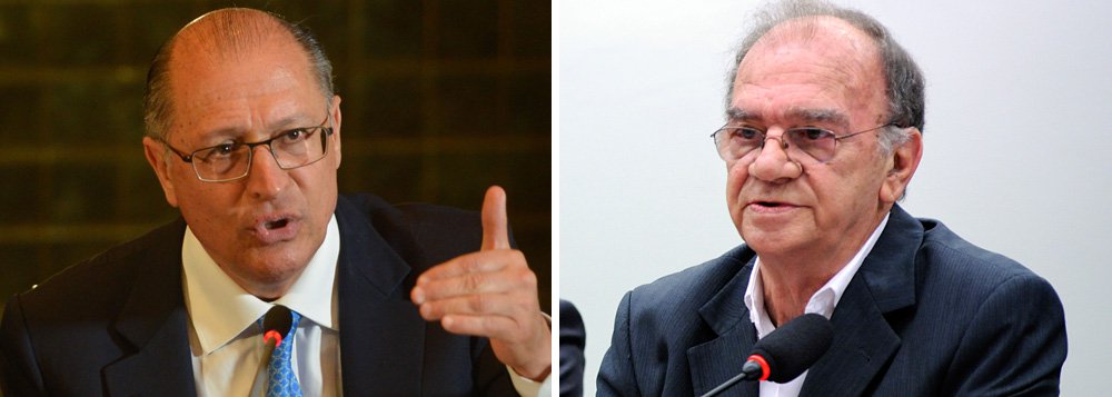 Governador Geraldo Alckmin (PSDB) anunciou nesta terça-feira, 25, que irá solicitar à Anvisa a liberação excepcional da fosfoetanolamina em pacientes com câncer, até que se tenha aprovação final do governo federal; Alckmin se reuniu nessa segunda-feira, 23, com o químico Gilberto Chierice, e colocou à disposição do pesquisador toda a estrutura do Estado, como hospitais, institutos de pesquisa e o laboratório da Fundação para o Remédio Popular, para acelerar o processo de pesquisa necessário para a validação ou não da substância (Foto: Aquiles Lins) Governador Geraldo Alckmin (PSDB) anunciou nesta terça-feira, 25, que irá solicitar à Anvisa a liberação excepcional da fosfoetanolamina em pacientes com câncer, até que se tenha aprovação final do governo federal; Alckmin se reuniu nessa segunda-feira, 23, com o químico Gilberto Chierice, e colocou à disposição do pesquisador toda a estrutura do Estado, como hospitais, institutos de pesquisa e o laboratório da Fundação para o Remédio Popular, para acelerar o processo de pesquisa necessário para a validação ou não da substância