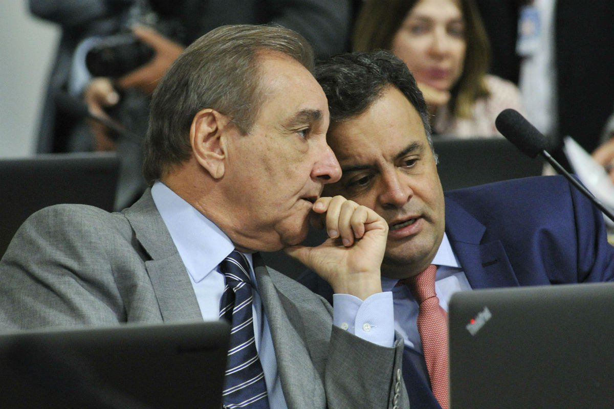 Claudio Melo Filho, o diretor da Odebrecht em Brasília que decidiu implodir Michel Temer e seus principais aliados, como Eliseu Padilha e Romero Jucá, também citou o principal articulador do golpe contra a democracia brasileira, que foi o senador Aécio Neves (PSDB-MG); segundo Melo Filho, o presidente nacional do PSDB pediu à Odebrecht que desse R$ 1 milhão em ajuda financeira ao senador Agripino Maia (DEM-RN) como contrapartida por seu apoio na eleição presidencial de 2014; a Odebrecht também diz ter pago despesas pessoais de Aécio por meio de seu marquteiro; leia a íntegra da delação de Melo Filho (Foto: Leonardo Attuch) Claudio Melo Filho, o diretor da Odebrecht em Brasília que decidiu implodir Michel Temer e seus principais aliados, como Eliseu Padilha e Romero Jucá, também citou o principal articulador do golpe contra a democracia brasileira, que foi o senador Aécio Neves (PSDB-MG); segundo Melo Filho, o presidente nacional do PSDB pediu à Odebrecht que desse R$ 1 milhão em ajuda financeira ao senador Agripino Maia (DEM-RN) como contrapartida por seu apoio na eleição presidencial de 2014; a Odebrecht também diz ter pago despesas pessoais de Aécio por meio de seu marquteiro; leia a íntegra da delação de Melo Filho