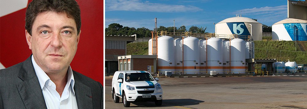 A Sabesp pediu à Justiça a prisão do prefeito de Santo André (SP), Carlos Grana (PT), e de Sebastião Ney Vaz Júnior, superintendente da Semasa, companhia de águas da cidade; segundo a empresa de saneamento, o motivo é o descumprimento de uma ordem judicial que determina que o município de Santo André pague o que deve à Sabesp mensalmente, e não por meio de precatórios, como tem feito (Foto: Gisele Federicce) A Sabesp pediu à Justiça a prisão do prefeito de Santo André (SP), Carlos Grana (PT), e de Sebastião Ney Vaz Júnior, superintendente da Semasa, companhia de águas da cidade; segundo a empresa de saneamento, o motivo é o descumprimento de uma ordem judicial que determina que o município de Santo André pague o que deve à Sabesp mensalmente, e não por meio de precatórios, como tem feito