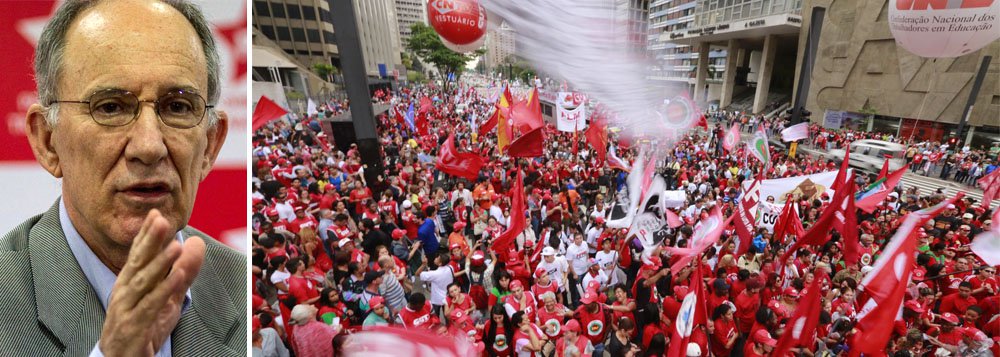 Presidente nacional do PT, Rui Falcão, conclamou a população a sair em defesa do mandato da presidente Dilma Rousseff, no próximo dia 31 de março, além de "dialogar com os parlamentares, num processo de convencimento para que não votem contra o Brasil"; "Só a mobilização nas ruas, nos locais de trabalho, nas escolas, no campo e a vigilância permanente dos democratas podem barrar o golpe", diz Falcão em artigo; segundo ele, o objetivo do golpe é barrar "a ascensão das lutas populares, a conquista de direitos e a disposição dos movimentos sociais organizados e dos democratas de não admitirem nenhum retrocesso" (Foto: Paulo Emílio) Presidente nacional do PT, Rui Falcão, conclamou a população a sair em defesa do mandato da presidente Dilma Rousseff, no próximo dia 31 de março, além de "dialogar com os parlamentares, num processo de convencimento para que não votem contra o Brasil"; "Só a mobilização nas ruas, nos locais de trabalho, nas escolas, no campo e a vigilância permanente dos democratas podem barrar o golpe", diz Falcão em artigo; segundo ele, o objetivo do golpe é barrar "a ascensão das lutas populares, a conquista de direitos e a disposição dos movimentos sociais organizados e dos democratas de não admitirem nenhum retrocesso"