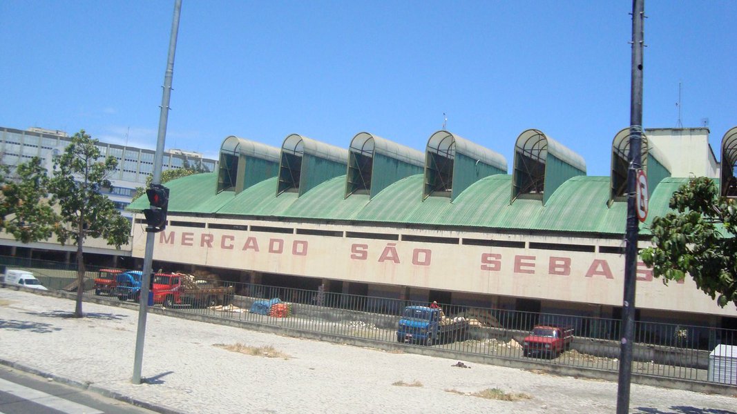 Para melhorar o atendimento e a organização dos permissionários do Mercado São Sebastião, o Sebrae Ceará, em parceria com a Prefeitura de Fortaleza e Associação dos Permissionários, instalou um Centro de Capacitação para os comerciantes dentro do projeto "Sebrae nas Comunidades", que visa estimular o desenvolvimento territorial através de ações voltadas para o empreendedorismo e a consequente melhoria do ambiente de negócios nos bairros de Fortaleza (Foto: Fatima 247) Para melhorar o atendimento e a organização dos permissionários do Mercado São Sebastião, o Sebrae Ceará, em parceria com a Prefeitura de Fortaleza e Associação dos Permissionários, instalou um Centro de Capacitação para os comerciantes dentro do projeto "Sebrae nas Comunidades", que visa estimular o desenvolvimento territorial através de ações voltadas para o empreendedorismo e a consequente melhoria do ambiente de negócios nos bairros de Fortaleza