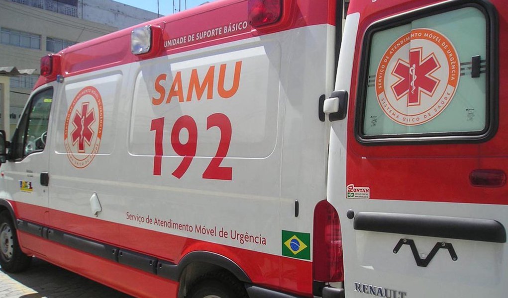 O Ministério da Saúde cancelou, por indisponibilidade orçamentária, o credenciamento de novos serviços, chamado de habilitação; como consequência, Estados e municípios ficam sem receber recursos federais para colocar as ações em prática; o governo de Minas estima que cerca de R$ 400 milhões já deixaram de ser enviados para o Estado por conta de habilitações pendentes; o ministério informa que a soma desses pedidos atinge R$ 318,9 milhões, sendo R$ 23,7 milhões em recursos pontuais pagos em parcela única e o restante de repasses mensais que serão incorporados ao Teto de Média e Alta Complexidade – o chamado Teto MAC; o índice é responsável pelo custeio de procedimentos ambulatoriais e hospitalares do SUS (Foto: Leonardo Lucena) O Ministério da Saúde cancelou, por indisponibilidade orçamentária, o credenciamento de novos serviços, chamado de habilitação; como consequência, Estados e municípios ficam sem receber recursos federais para colocar as ações em prática; o governo de Minas estima que cerca de R$ 400 milhões já deixaram de ser enviados para o Estado por conta de habilitações pendentes; o ministério informa que a soma desses pedidos atinge R$ 318,9 milhões, sendo R$ 23,7 milhões em recursos pontuais pagos em parcela única e o restante de repasses mensais que serão incorporados ao Teto de Média e Alta Complexidade – o chamado Teto MAC; o índice é responsável pelo custeio de procedimentos ambulatoriais e hospitalares do SUS