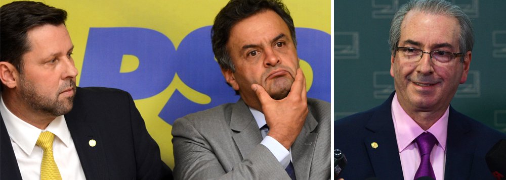 Líder do PSDB, Carlos Sampaio (SP), e o líder do Solidariedade, Arthur Maia (BA), que há cerca de dez dias assinaram nota pelo afastamento do presidente da Câmara, não compareceram ao ato da oposição contra Eduardo Cunha (PMDB); o líder do PSOL, Chico Alencar (RJ), acusou os deputados de “jogar para fora” e denunciou a “blindagem envergonhada” de Cunha em razão da disputa política envolvendo um eventual pedido de impeachment da presidente Dilma Rousseff; calado sobre as graves denúncias de corrupção do peemedebista, o presidente do PSDB, Aécio Neves, ironizou o silêncio do Brasil na Venezuela (Foto: Roberta Namour) Líder do PSDB, Carlos Sampaio (SP), e o líder do Solidariedade, Arthur Maia (BA), que há cerca de dez dias assinaram nota pelo afastamento do presidente da Câmara, não compareceram ao ato da oposição contra Eduardo Cunha (PMDB); o líder do PSOL, Chico Alencar (RJ), acusou os deputados de “jogar para fora” e denunciou a “blindagem envergonhada” de Cunha em razão da disputa política envolvendo um eventual pedido de impeachment da presidente Dilma Rousseff; calado sobre as graves denúncias de corrupção do peemedebista, o presidente do PSDB, Aécio Neves, ironizou o silêncio do Brasil na Venezuela