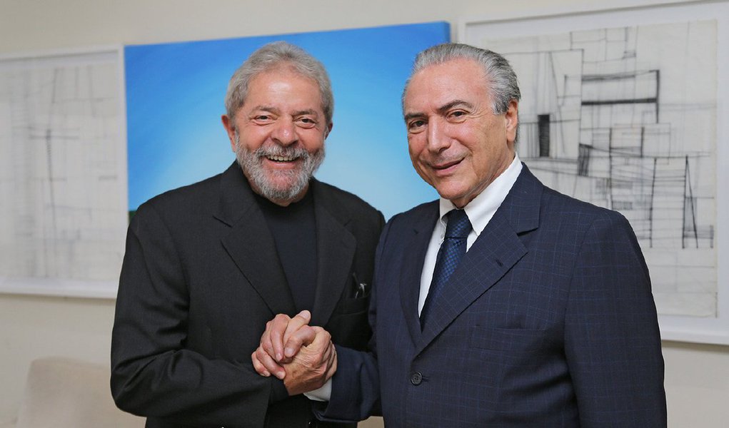 Reunião acontece depois que o vice-presidente virou alvo de críticas de ministros petistas por ter dito que "alguém" precisa reunificar o País; afirmação foi interpretada como uma espécie de preparativo para que o PMDB tome o poder em caso de um impeachment da presidente Dilma Rousseff (Foto: Paulo Emílio) Reunião acontece depois que o vice-presidente virou alvo de críticas de ministros petistas por ter dito que "alguém" precisa reunificar o País; afirmação foi interpretada como uma espécie de preparativo para que o PMDB tome o poder em caso de um impeachment da presidente Dilma Rousseff