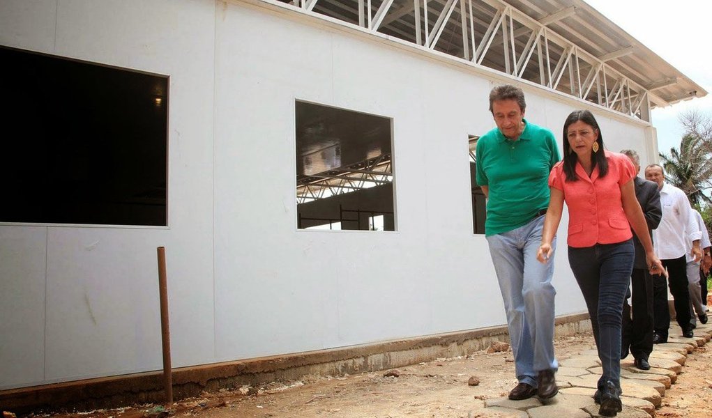 Em ação de improbidade administrativa, o Ministério Público Federal atribui ao ex-secretário de Saúde do Maranhão Ricardo Murad, cunhado da ex-governadora Roseana Sarney (PMDB), e aos outros investigados, suspeitas de desviar mais de R$ 8 milhões em verbas para a construção de unidades de saúde durante o governo da peemedebista (Foto: Roberta Namour) Em ação de improbidade administrativa, o Ministério Público Federal atribui ao ex-secretário de Saúde do Maranhão Ricardo Murad, cunhado da ex-governadora Roseana Sarney (PMDB), e aos outros investigados, suspeitas de desviar mais de R$ 8 milhões em verbas para a construção de unidades de saúde durante o governo da peemedebista