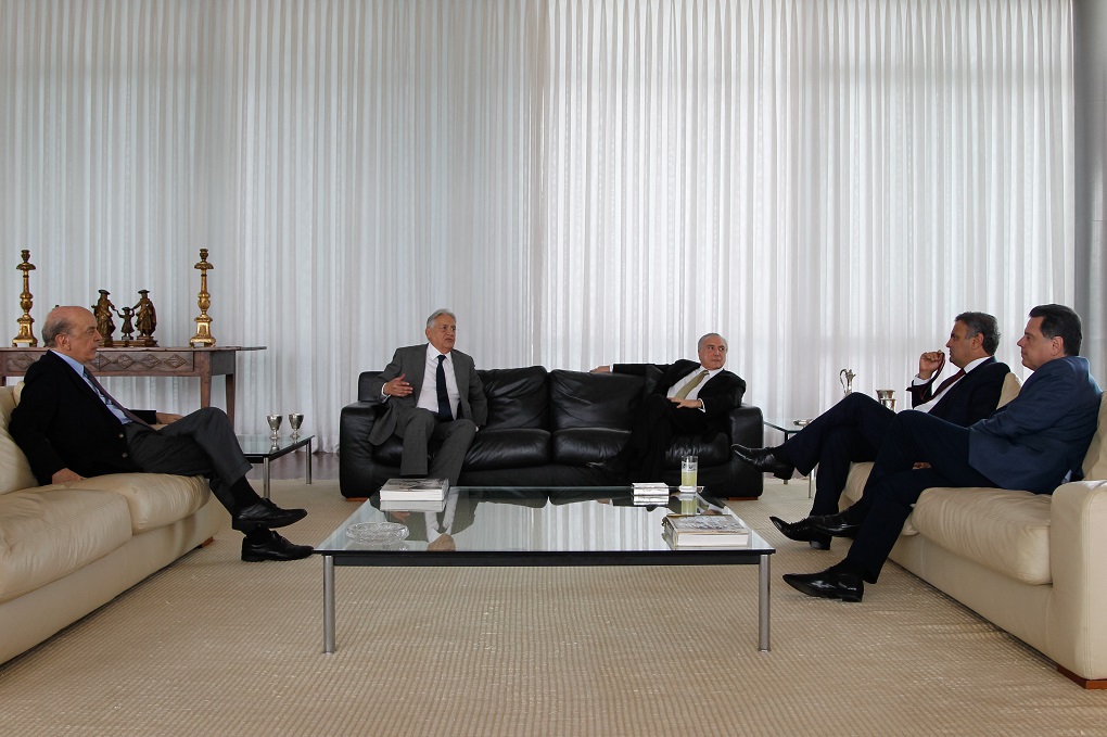 (Brasília - DF 25/11/2016) Presidente Michel Temer recebe o Ministro das Relações Exterios, José Serra, o Ex-Presidente Fernando Henrique Cardoso, o Senador Aécio Neves e o Governador Marconi Perilo no Palácio da Alvorada. Foto: Beto Barata/PR (Foto: José Barbacena) (Brasília - DF 25/11/2016) Presidente Michel Temer recebe o Ministro das Relações Exterios, José Serra, o Ex-Presidente Fernando Henrique Cardoso, o Senador Aécio Neves e o Governador Marconi Perilo no Palácio da Alvorada. Foto: Beto Barata/PR