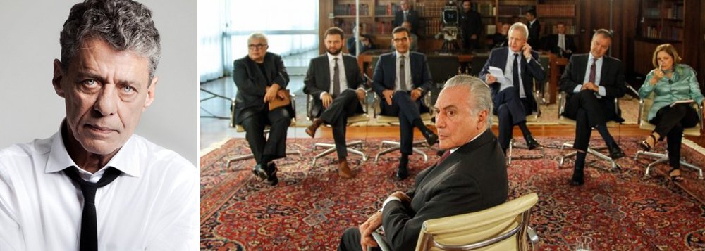 Depois da entrevista de Michel Temer ao programa da TV Cultura, definida como um "churrascão de amigos" pelo jornalista Glenn Greenwald, o cantor Chico Buarque disse, por meio de sua assessoria de imprensa, que "tem simpatia pela campanha" que pede a retirada de sua música da abertura, mas que "deu autorização para o uso da canção no programa e vale o que está escrito"; ele estuda se o documento que libera o uso da canção tem prazo de validade (Foto: Gisele Federicce) Depois da entrevista de Michel Temer ao programa da TV Cultura, definida como um "churrascão de amigos" pelo jornalista Glenn Greenwald, o cantor Chico Buarque disse, por meio de sua assessoria de imprensa, que "tem simpatia pela campanha" que pede a retirada de sua música da abertura, mas que "deu autorização para o uso da canção no programa e vale o que está escrito"; ele estuda se o documento que libera o uso da canção tem prazo de validade