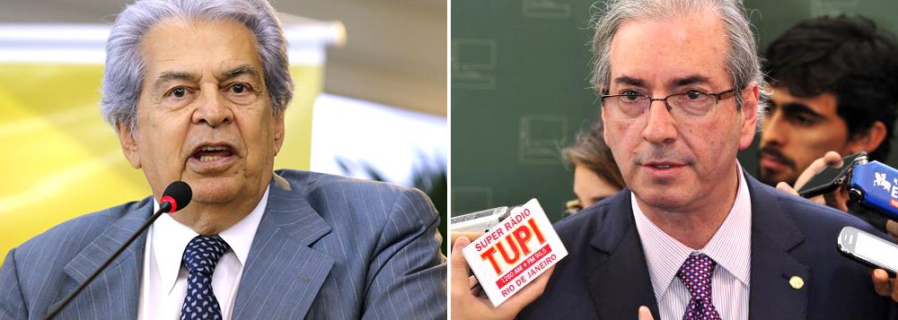 Documento que conta com pareceres de juristas como Celso Bandeira de Mello e com assinaturas de mais de 200 juristas, incluindo o presidente da Ordem dos Advogados do Brasil (OAB), pede o imediato arquivamento da PEC do financiamento empresarial das campanhas eleitorais; texto será entregue nesta quarta-feira em audiência pública à ministra Rosa Weber, do STF, que deu o prazo de 48 horas para que Eduardo Cunha (PMDB) explique o procedimento ao votar pela segunda vez o tema na mesma sessão (Foto: Roberta Namour) Documento que conta com pareceres de juristas como Celso Bandeira de Mello e com assinaturas de mais de 200 juristas, incluindo o presidente da Ordem dos Advogados do Brasil (OAB), pede o imediato arquivamento da PEC do financiamento empresarial das campanhas eleitorais; texto será entregue nesta quarta-feira em audiência pública à ministra Rosa Weber, do STF, que deu o prazo de 48 horas para que Eduardo Cunha (PMDB) explique o procedimento ao votar pela segunda vez o tema na mesma sessão
