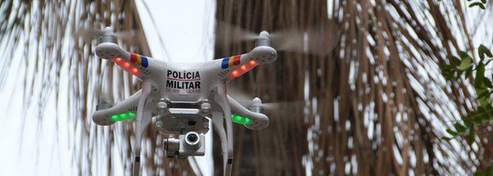 O reforço no sistema de vigilância, de acordo com o comandante do 1º BPM, tenente coronel Vítor Augusto Araújo, será, inicialmente, em locais amplos e de reincidência de crimes; São exemplos as praças Raul Soares, da Assembleia, Rio Branco, da Estação, Praça Sete e até mesmo, aos domingos, a Avenida Afonso Pena, durante a realização da Feira de Artesanato (Feira Hippie) (Foto: Luis Mauro Queiroz) O reforço no sistema de vigilância, de acordo com o comandante do 1º BPM, tenente coronel Vítor Augusto Araújo, será, inicialmente, em locais amplos e de reincidência de crimes; São exemplos as praças Raul Soares, da Assembleia, Rio Branco, da Estação, Praça Sete e até mesmo, aos domingos, a Avenida Afonso Pena, durante a realização da Feira de Artesanato (Feira Hippie)