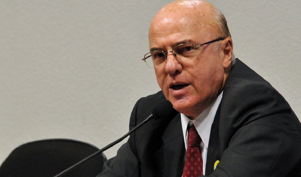 Executivo Petronio Braz Junior afirmou que "não tem conhecimento" de que algum integrante do Consórcio Angramon, que atuou nas obras de Angra 3, tenha oferecido propina ao presidente da Eletronuclear, o almirante Othon Luiz Pinheiro da Silva, que foi preso pela Lava Jato sob suspeita de ter recebido R$ 4,5 milhões em suborno (Foto: Gisele Federicce) Executivo Petronio Braz Junior afirmou que "não tem conhecimento" de que algum integrante do Consórcio Angramon, que atuou nas obras de Angra 3, tenha oferecido propina ao presidente da Eletronuclear, o almirante Othon Luiz Pinheiro da Silva, que foi preso pela Lava Jato sob suspeita de ter recebido R$ 4,5 milhões em suborno