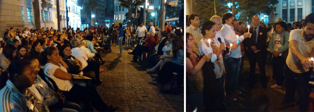 Frente #TodosPelaDemocracia realizou uma "Aula Magna pública sobre Democracia" na noite desta terça-feira, diante da Faculdade de Direito da Universidade de São Paulo (USP), no centro da capital paulista; "Eles não querem aceitar o jogo democrático, querem dar um golpe travestido com o nome de impeachment. Não aceitam a derrota nas urnas", disse o presidente do Sindicato dos Advogados de São Paulo, Aldimar de Assis (Foto: Gisele Federicce) Frente #TodosPelaDemocracia realizou uma "Aula Magna pública sobre Democracia" na noite desta terça-feira, diante da Faculdade de Direito da Universidade de São Paulo (USP), no centro da capital paulista; "Eles não querem aceitar o jogo democrático, querem dar um golpe travestido com o nome de impeachment. Não aceitam a derrota nas urnas", disse o presidente do Sindicato dos Advogados de São Paulo, Aldimar de Assis