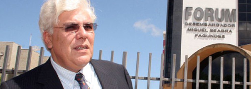O ex-governador do Rio Grande do Norte Fernando Freire foi preso na manhã deste sábado (25) na orla de Copacabana, na capital fluminense; a prisão foi feita por agentes da Subsecretaria de Inteligência da Secretaria de Estado de Segurança; de acordo com a pasta, Freire estava foragido da Justiça desde 2014 e tem contra ele quatro mandados de prisão expedidos pelo Tribunal de Justiça do Rio Grande do Norte (Foto: Romulo Faro) O ex-governador do Rio Grande do Norte Fernando Freire foi preso na manhã deste sábado (25) na orla de Copacabana, na capital fluminense; a prisão foi feita por agentes da Subsecretaria de Inteligência da Secretaria de Estado de Segurança; de acordo com a pasta, Freire estava foragido da Justiça desde 2014 e tem contra ele quatro mandados de prisão expedidos pelo Tribunal de Justiça do Rio Grande do Norte