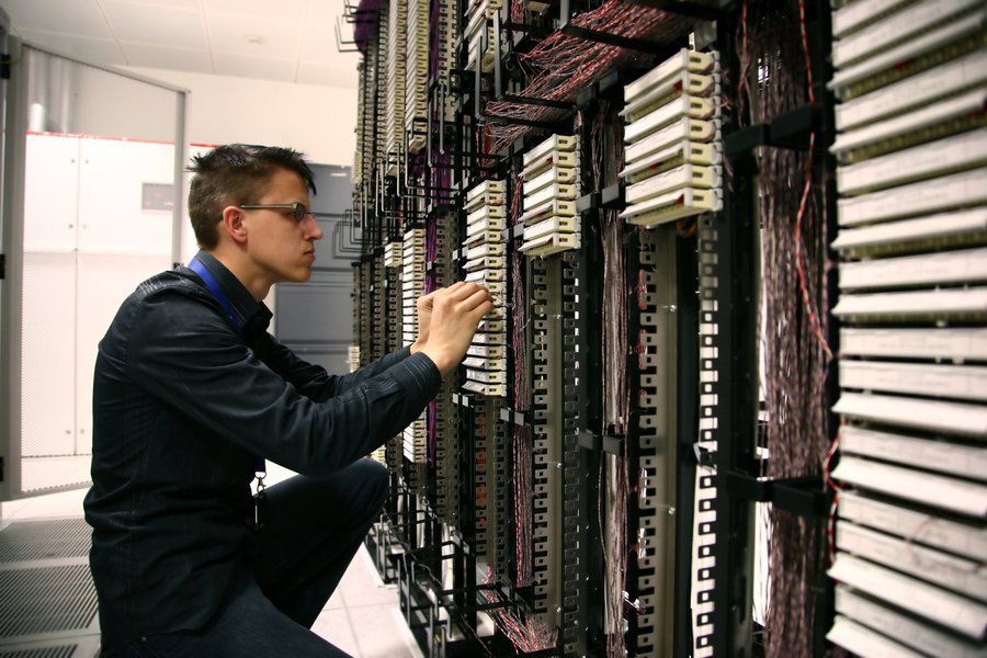 Mercado de tecnologia segue em alta e com bons salários (Foto: Camila Nunes) Mercado de tecnologia segue em alta e com bons salários
