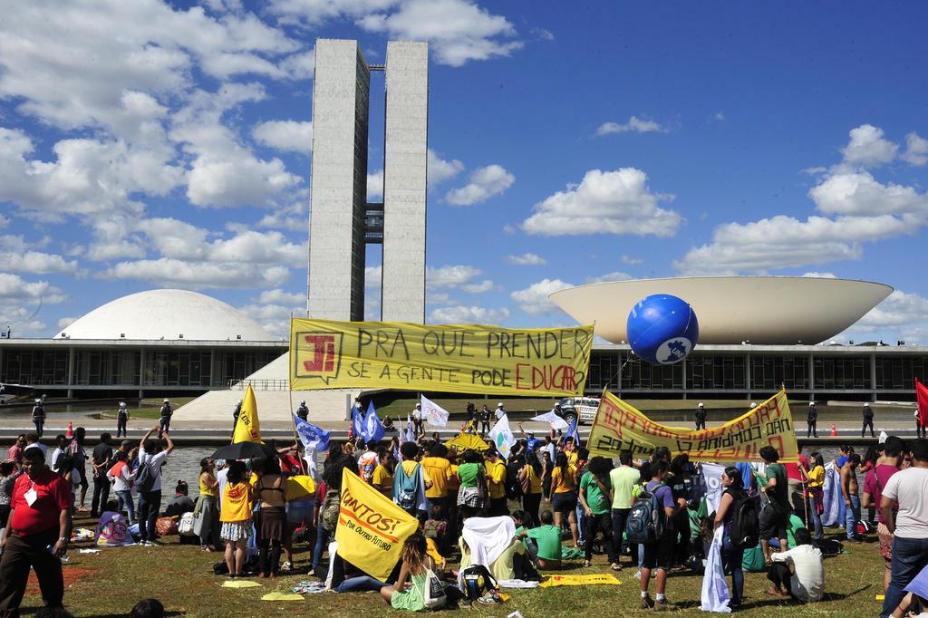 Incluir como imputáveis quase todo o conjunto de adolescentes que já são hoje alvo das punições previstas pelo ECA. Isso vale a pena? (Foto: Margarida Salomão) Incluir como imputáveis quase todo o conjunto de adolescentes que já são hoje alvo das punições previstas pelo ECA. Isso vale a pena?