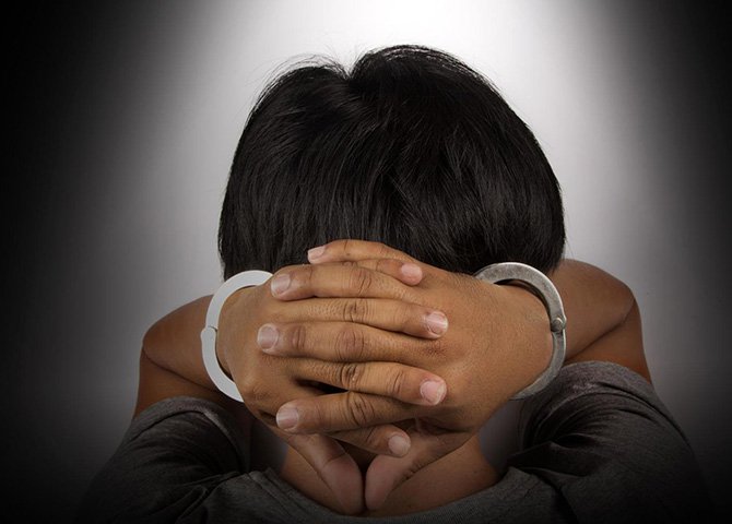 Uma legislação pode acabar com uma série de estruturas que mantêm o desenvolvimento social, cognitivo e psicológico dos cidadãos mais jovens. A redução da maioridade penal é um estrago no futuro da nação (Foto: Jandira Feghali) Uma legislação pode acabar com uma série de estruturas que mantêm o desenvolvimento social, cognitivo e psicológico dos cidadãos mais jovens. A redução da maioridade penal é um estrago no futuro da nação
