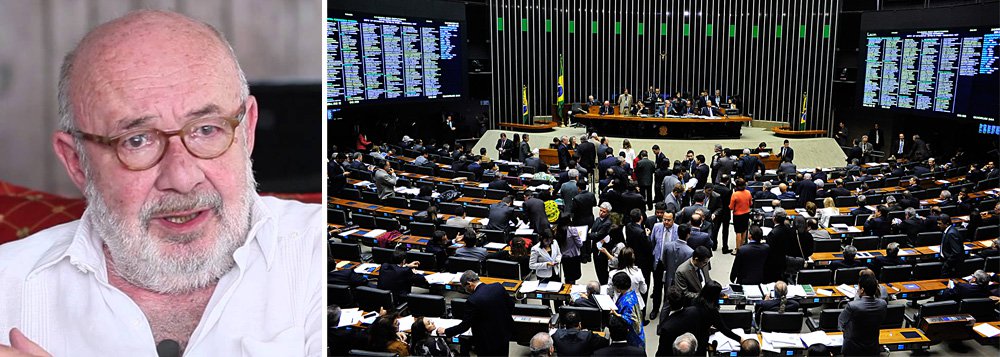 Jornalista Ricardo Kotscho criticou nesta quinta-feira, 25, em seu blog, a inversão de papéis que PT e PSDB protagonizaram na Câmara, na aprovação da correção do salário mínimo para aposentados e pensionistas; "Tucanos defendendo os interesses dos trabalhadores, sem dar bola para o equilíbrio fiscal; petistas obrigados a votar contra, em defesa da política econômica neoliberal adotada pelo governo, que até outro dia era a grande bandeira do seu adversário", afirmou; "O buraco aumenta e as contas simplesmente não fecham. Aonde querem chegar?", questiona (Foto: Aquiles Lins) Jornalista Ricardo Kotscho criticou nesta quinta-feira, 25, em seu blog, a inversão de papéis que PT e PSDB protagonizaram na Câmara, na aprovação da correção do salário mínimo para aposentados e pensionistas; "Tucanos defendendo os interesses dos trabalhadores, sem dar bola para o equilíbrio fiscal; petistas obrigados a votar contra, em defesa da política econômica neoliberal adotada pelo governo, que até outro dia era a grande bandeira do seu adversário", afirmou; "O buraco aumenta e as contas simplesmente não fecham. Aonde querem chegar?", questiona
