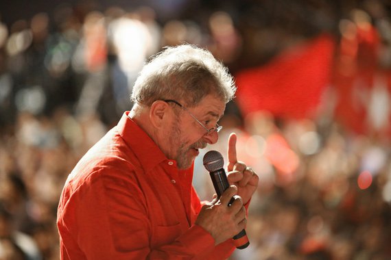 O discurso do ex-presidente Lula, no entanto, foi um banho de água fria, com a defesa intransigente do governo Dilma, sem apresentar nenhuma contrapartida para as forças progressistas (Foto: Carlos Bandeira) O discurso do ex-presidente Lula, no entanto, foi um banho de água fria, com a defesa intransigente do governo Dilma, sem apresentar nenhuma contrapartida para as forças progressistas