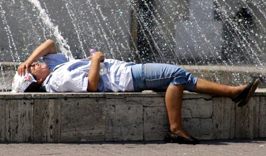 Eventos climáticos extremos, como enchentes, secas, tornados, ondas de calor e frio, têm aumentado em frequência ou intensidade em todo o mundo. A maioria dos cientistas confirma: essa tendência é um sintoma das mudanças climáticas provocadas pelo aquecimento global (Foto: Gisele Federicce) Eventos climáticos extremos, como enchentes, secas, tornados, ondas de calor e frio, têm aumentado em frequência ou intensidade em todo o mundo. A maioria dos cientistas confirma: essa tendência é um sintoma das mudanças climáticas provocadas pelo aquecimento global