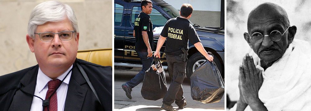 Jornalista Fernando Brito, editor do Tijolaço, argumenta que a baderna institucional reinante no País é promovida pelos chefes das instituições; "A Folha narra o impensável, como algo absolutamente 'normal': o Procurador Geral da República 'baixar' às quatro da matina na reunião dos policiais que se preparavam para as 'batidas' nas casas dos senadores acusados para dar 'palavras de incentivo'. 'O procurador ensaiou uma fala motivadora no briefing da madrugada. Citou até Mahatma Gandhi', descreve o jornal. Tudo passou a ter caráter político e promocional, desde que se permitiu a Sérgio Moro adonar-se de um processo, como sendo o único e solitário cavaleiro da moralidade no Brasil", diz ele (Foto: Leonardo Attuch) Jornalista Fernando Brito, editor do Tijolaço, argumenta que a baderna institucional reinante no País é promovida pelos chefes das instituições; "A Folha narra o impensável, como algo absolutamente 'normal': o Procurador Geral da República 'baixar' às quatro da matina na reunião dos policiais que se preparavam para as 'batidas' nas casas dos senadores acusados para dar 'palavras de incentivo'. 'O procurador ensaiou uma fala motivadora no briefing da madrugada. Citou até Mahatma Gandhi', descreve o jornal. Tudo passou a ter caráter político e promocional, desde que se permitiu a Sérgio Moro adonar-se de um processo, como sendo o único e solitário cavaleiro da moralidade no Brasil", diz ele