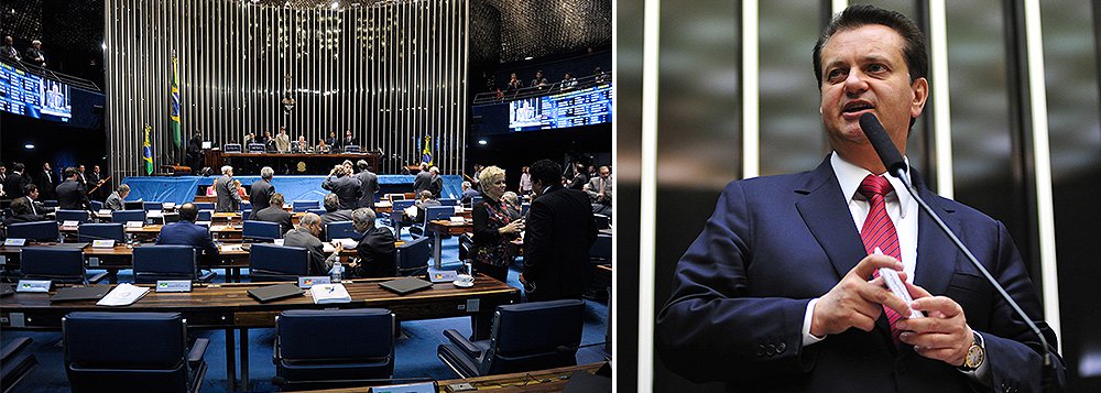 Principal objetivo da proposta é evitar a criação de partidos políticos com o objetivo exclusivo de driblar a regra da fidelidade partidária; também com esse objetivo, o projeto estabelece que a janela de migração para novos partidos, surgidos de fusão, será 30 dias; ministro das Cidades, Gilberto Kassab, pretendia fundir o PSD, do qual é presidente, com o PROS do ministro da Educação, Cid Gomes, e o futuro PL, em gestação, para formar uma das maiores bancadas da Casa, em apoio ao governo (Foto: Roberta Namour) Principal objetivo da proposta é evitar a criação de partidos políticos com o objetivo exclusivo de driblar a regra da fidelidade partidária; também com esse objetivo, o projeto estabelece que a janela de migração para novos partidos, surgidos de fusão, será 30 dias; ministro das Cidades, Gilberto Kassab, pretendia fundir o PSD, do qual é presidente, com o PROS do ministro da Educação, Cid Gomes, e o futuro PL, em gestação, para formar uma das maiores bancadas da Casa, em apoio ao governo