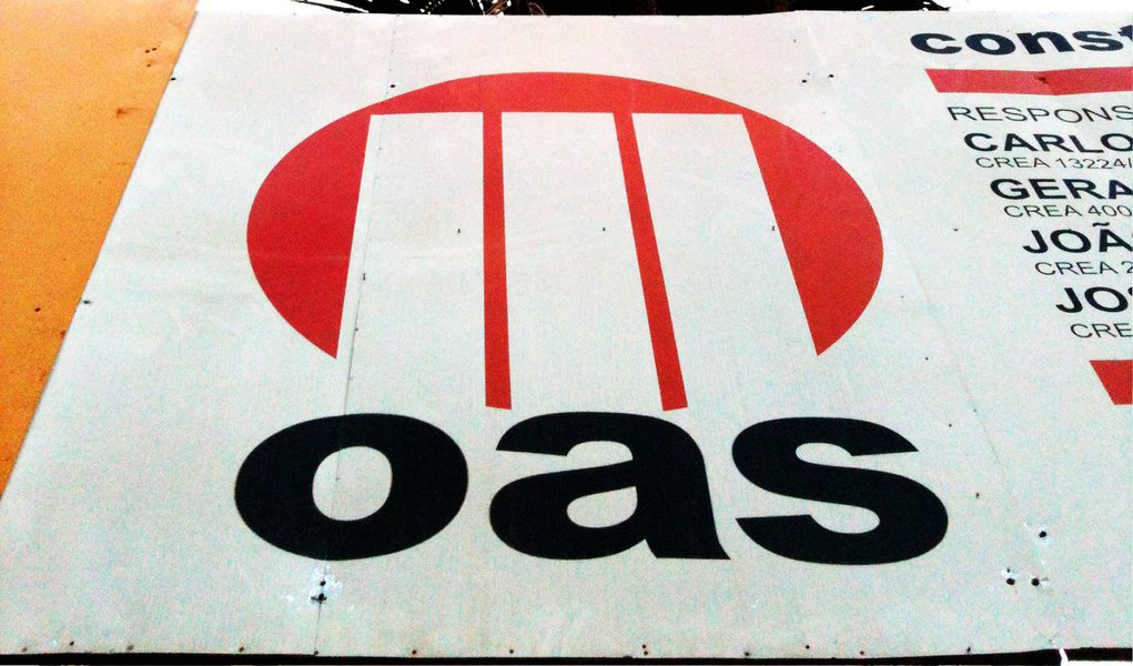 A Justiça de São Paulo aceitou pedido de recuperação judicial apresentado por nove empresas do grupo de engenharia OAS, que terão 60 dias para apresentar planos de pagamento de dívidas contraídas até o final de março; segundo a OAS, o pedido foi aceito pelo juiz Daniel Carnio Costa, da 1a Vara de Falências e Recuperações Judiciais do Tribunal de Justiça do Estado de São Paulo; empresa diz que todas as dívidas assumidas a partir de abril serão integralmente cumpridas; pagamentos de salários e benefícios de mais de 100 mil funcionários diretos ou indiretos não serão afetados (Foto: Paulo Emílio) A Justiça de São Paulo aceitou pedido de recuperação judicial apresentado por nove empresas do grupo de engenharia OAS, que terão 60 dias para apresentar planos de pagamento de dívidas contraídas até o final de março; segundo a OAS, o pedido foi aceito pelo juiz Daniel Carnio Costa, da 1a Vara de Falências e Recuperações Judiciais do Tribunal de Justiça do Estado de São Paulo; empresa diz que todas as dívidas assumidas a partir de abril serão integralmente cumpridas; pagamentos de salários e benefícios de mais de 100 mil funcionários diretos ou indiretos não serão afetados